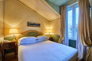 Down duvets, minibar, in-room safe, individually decorated - Petit Palais Hotel De Charme (Milan)