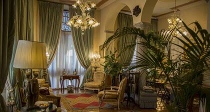 Petit Palais Hotel De Charme