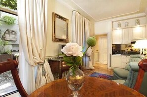 Family Suite | Living area