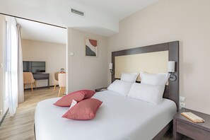 公寓, 1 间卧室 | 办公桌、隔音、熨斗/熨板、免费 WiFi