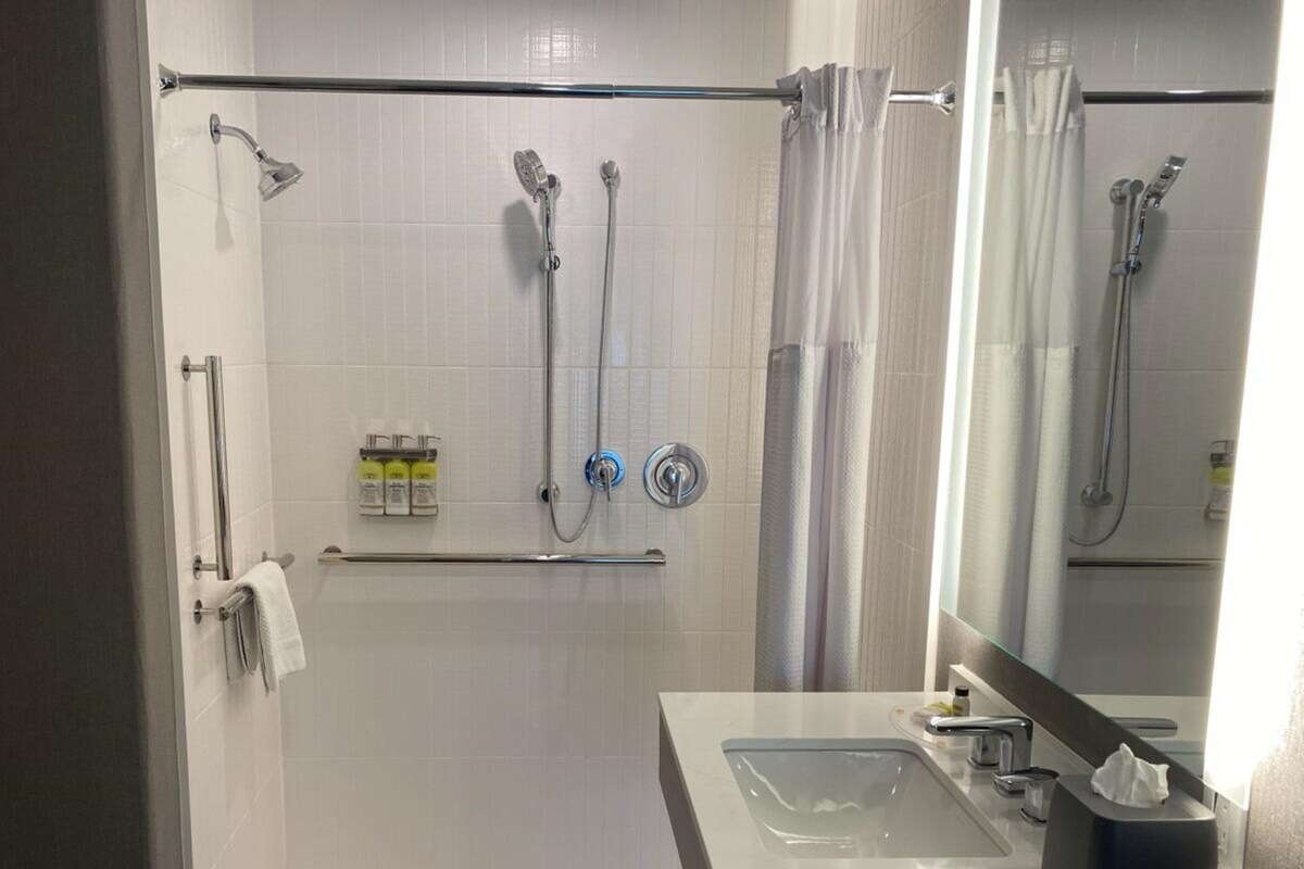Suite, 2 Bedrooms, Kitchen | Desk, laptop workspace, blackout drapes, iron/ironing board