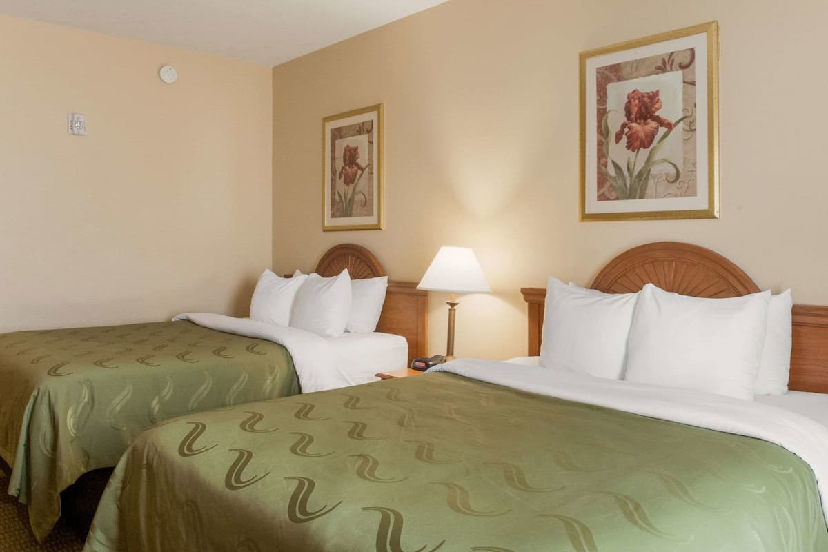 Desk, blackout drapes, iron/ironing board, free WiFi