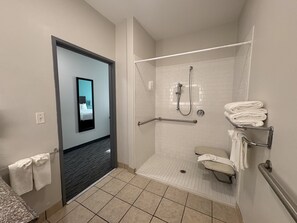 Bathroom - Quality Inn & Suites Houma (Houma)