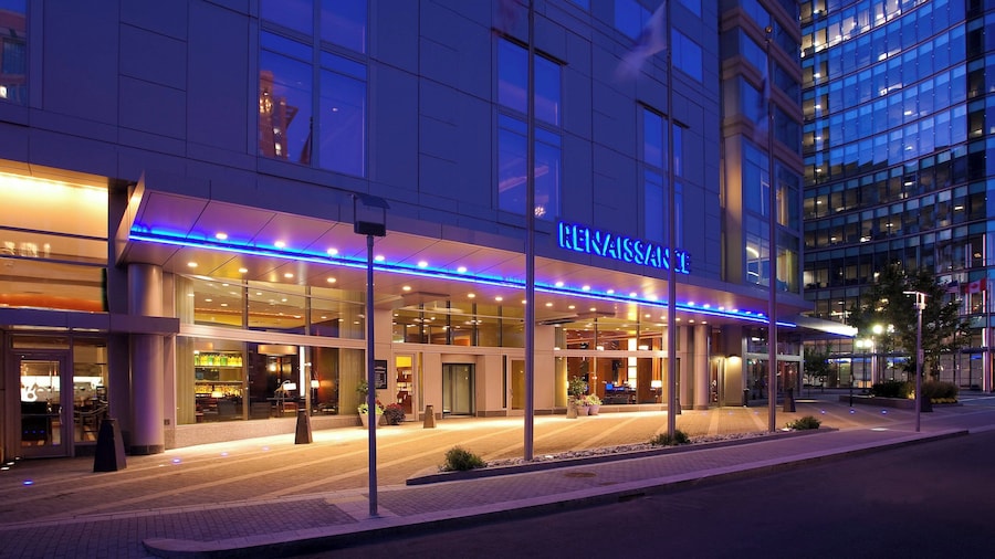 RenaissanceÂź Boston Seaport District