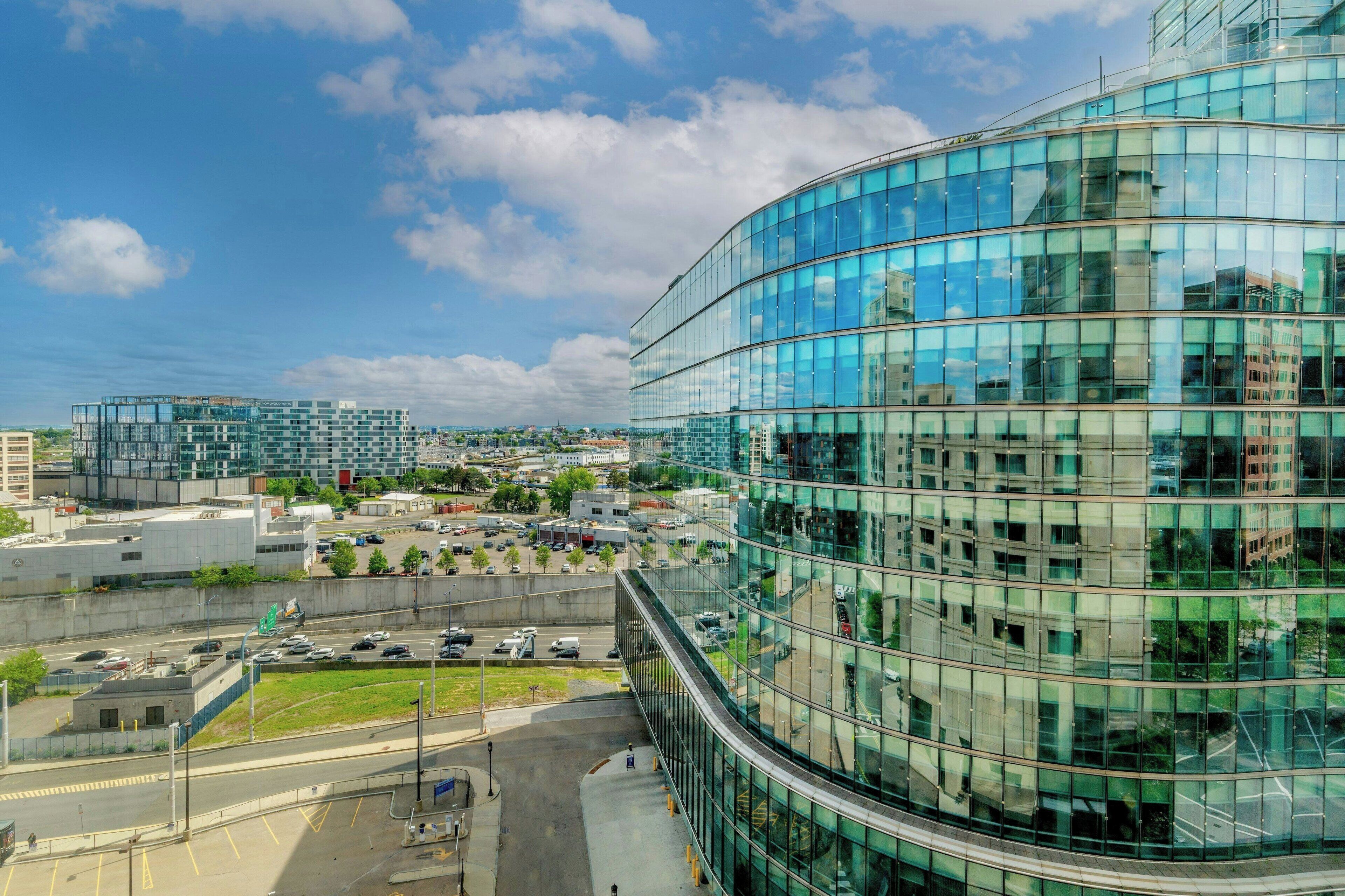 1 bedroom, premium bedding, pillow-top beds, minibar