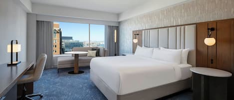 Ropa de cama de alta calidad, camas con pillow-top y minibar