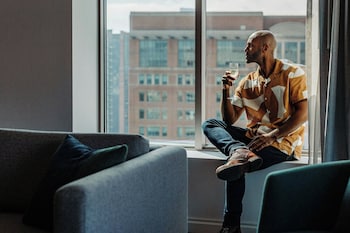 Premium bedding, pillowtop beds, minibar, in-room safe at Renaissance® Boston Seaport District