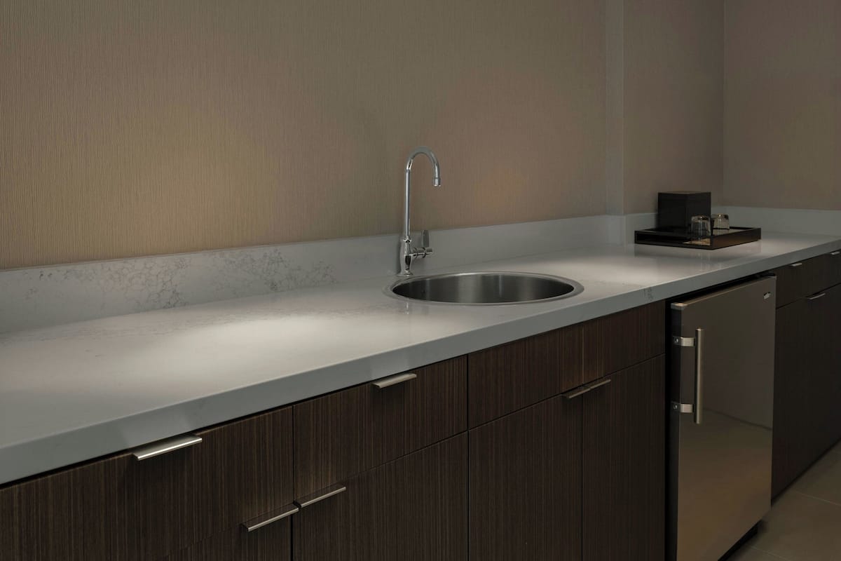 1 bedroom, premium bedding, pillow-top beds, minibar