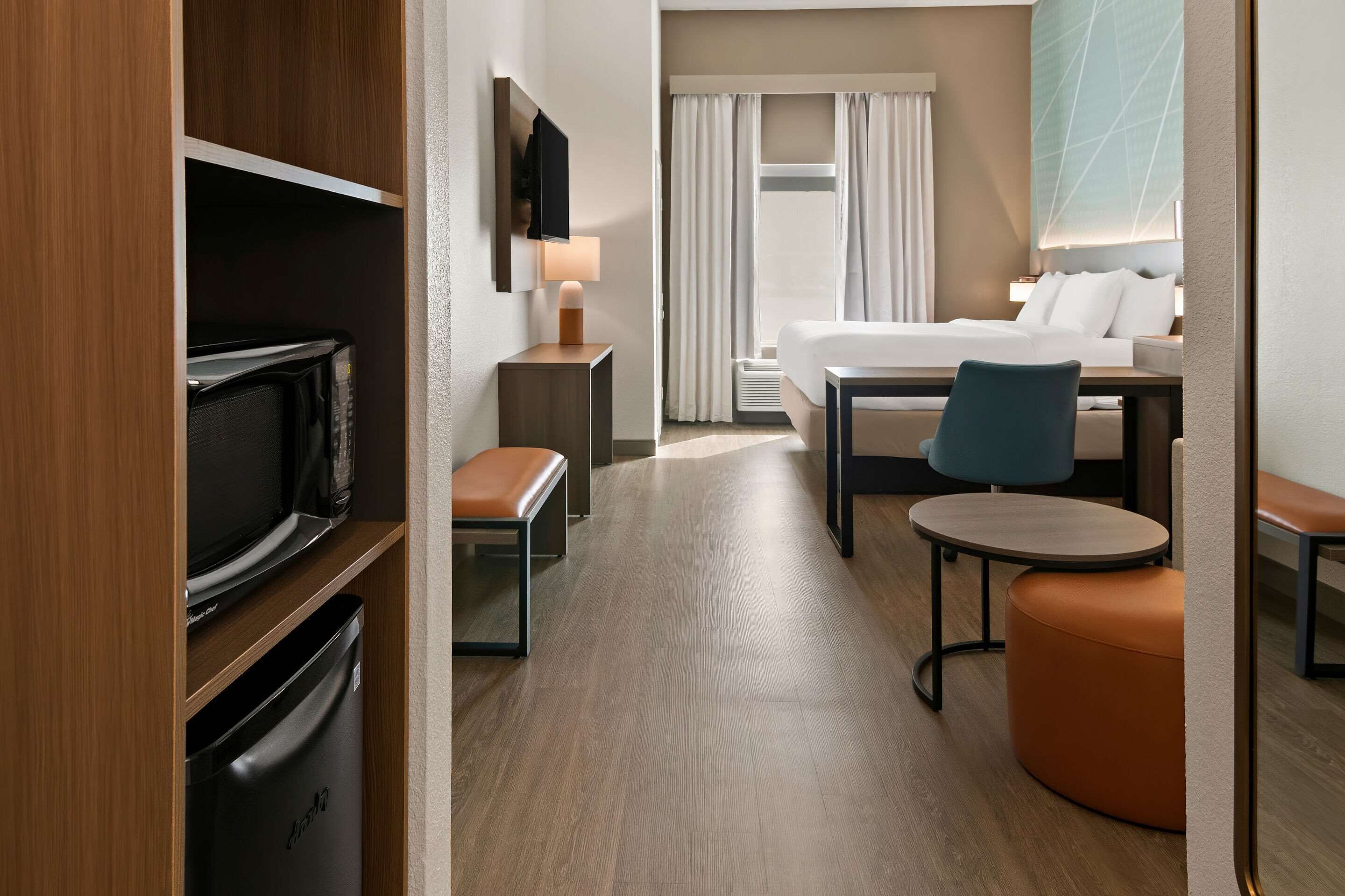 Premium bedding, pillow-top beds, in-room safe, desk