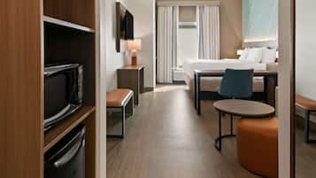 Premium bedding, pillow-top beds, in-room safe, desk