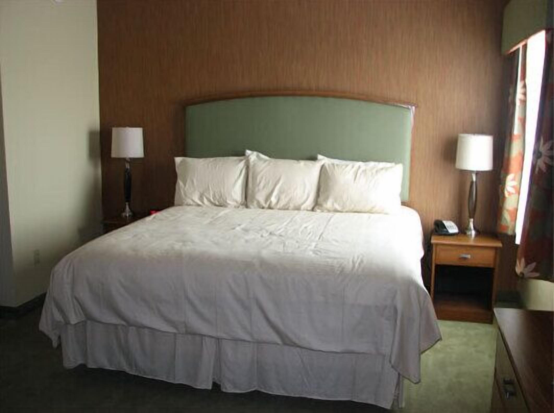 iron/ironing board, free wifi, bed sheets, wheelchair access