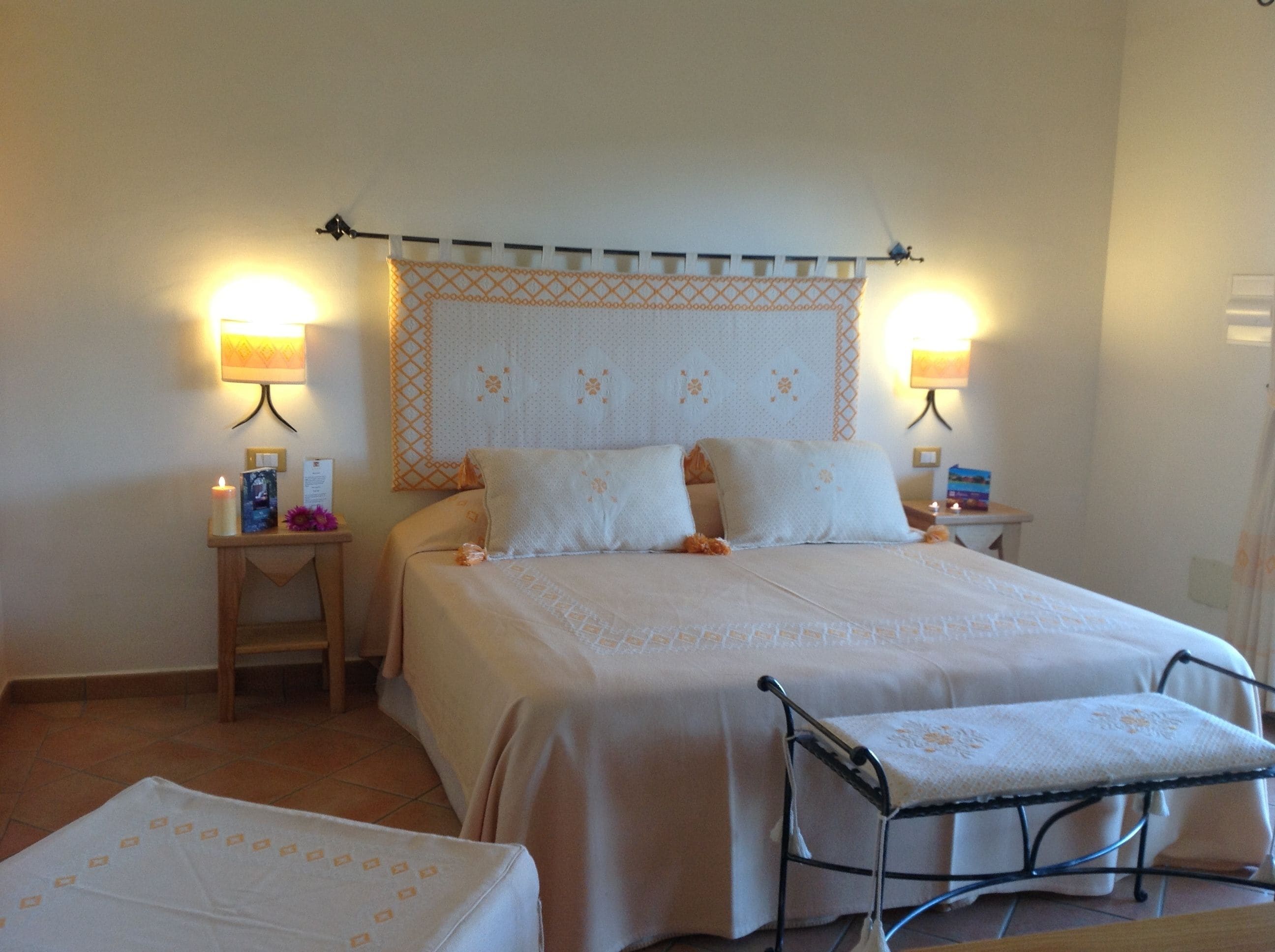 standard double room, garden area | 1 bedroom, minibar, in-room safe, desk