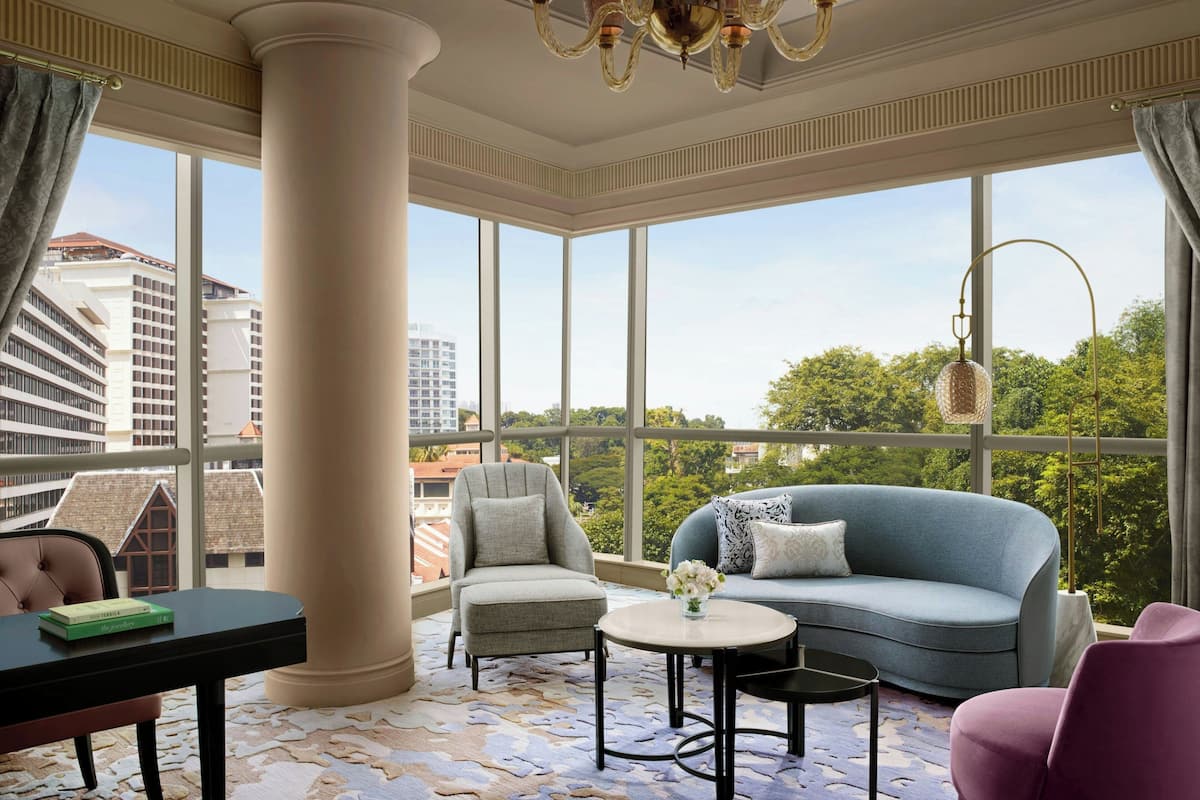 Suite, 1 Bedroom, Non Smoking, Garden View | Living room