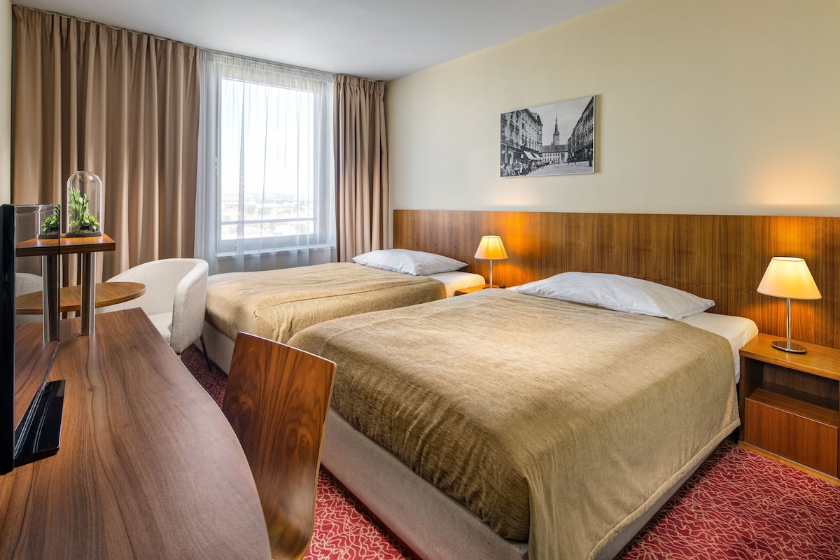 Camas Select Comfort, cofres nos quartos, escrivaninha