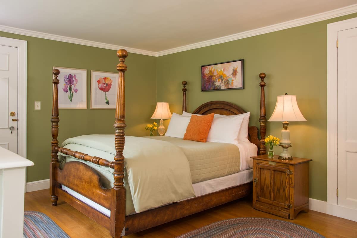Garden Room | Hypo-allergenic bedding, individually decorated, individually furnished