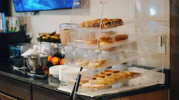 Café da manhã continental grátis todos os dias