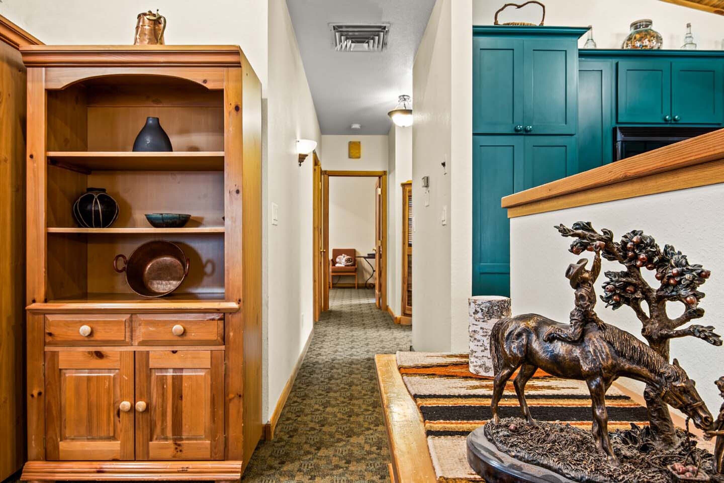 1 bedroom, in-room safe, individually decorated, individually furnished