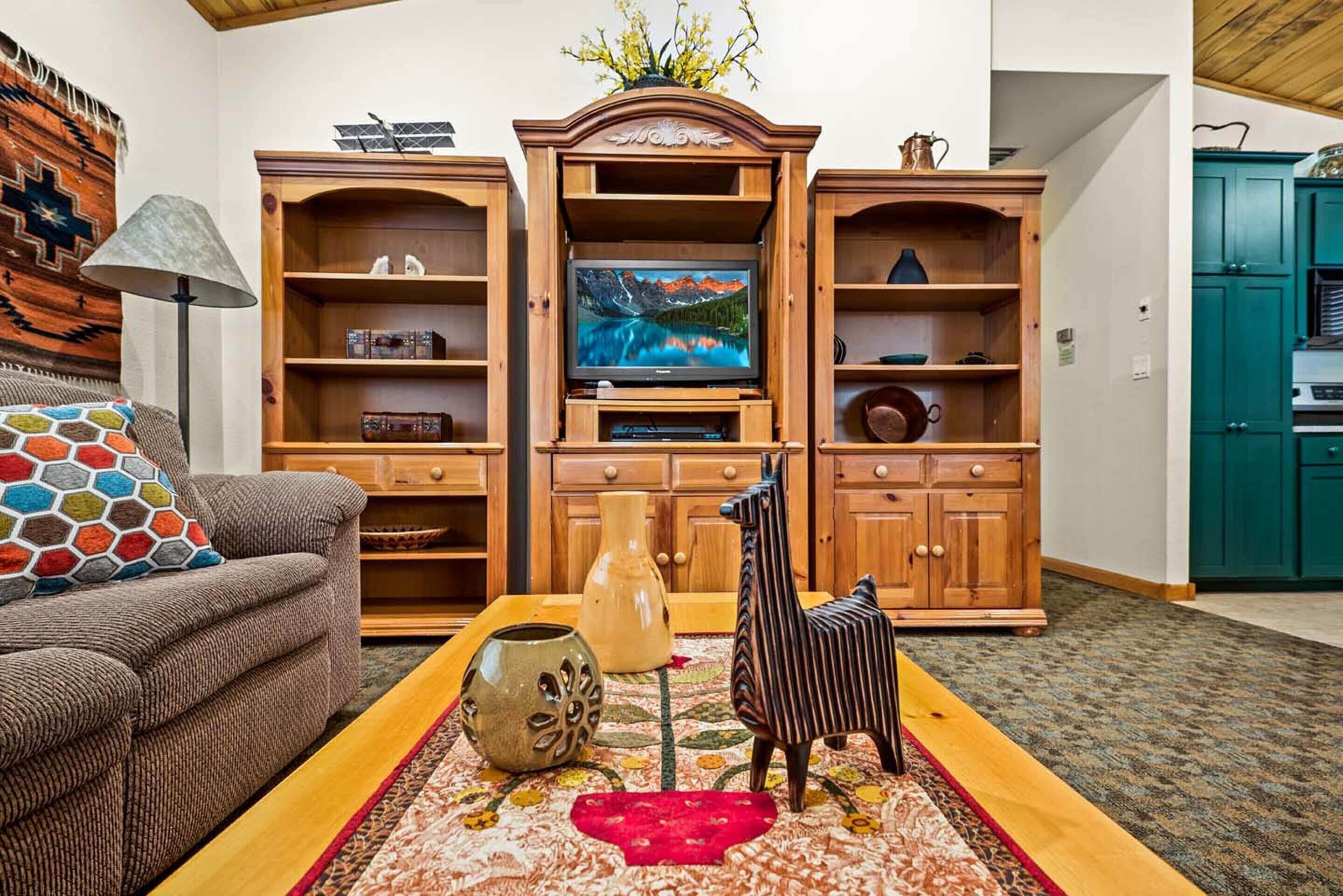 1 bedroom, in-room safe, individually decorated, individually furnished