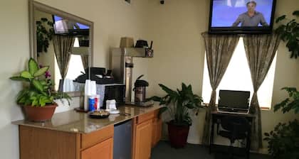 Royal Inn Taylorsville