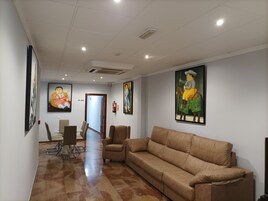 Televisión LED de 22 pulgadas con canales digitales, una televisión