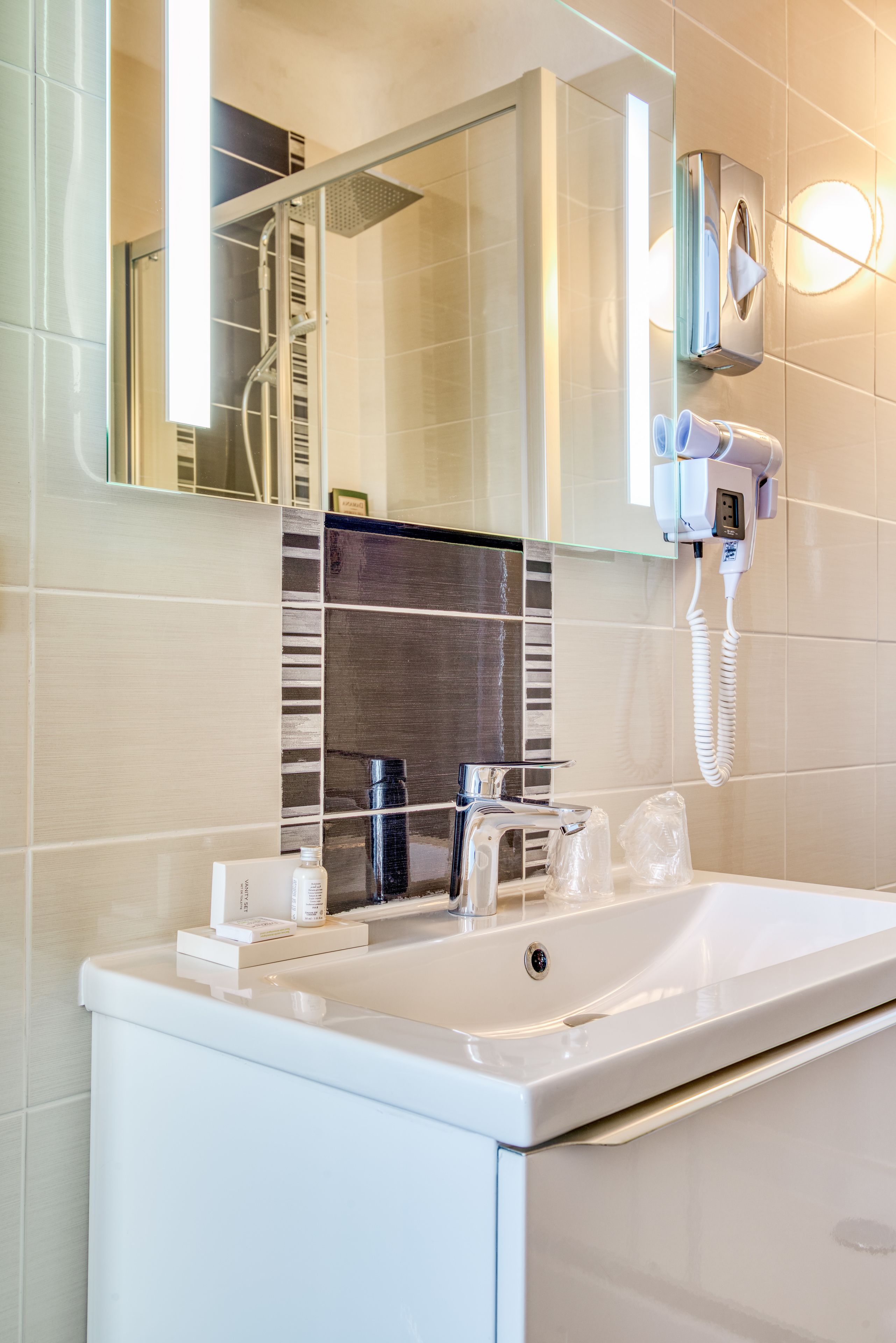 Photo - Hotel Le Berry Saint-Nazaire