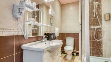 Minibar, in-room safe, desk, soundproofing