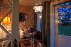 Junior Suite with Garden View | 1 bedroom, individually decorated, iron/ironing board, free WiFi