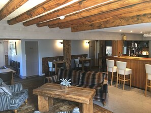 Reception - THE BLAZING DONKEY COUNTRY HOTEL (Deal)