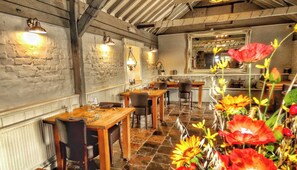 Restaurant - THE BLAZING DONKEY COUNTRY HOTEL (Deal)