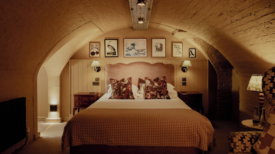 The Churchill Hotel