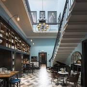 The Churchill Hotel