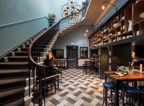 Interior - The Churchill Hotel (York)