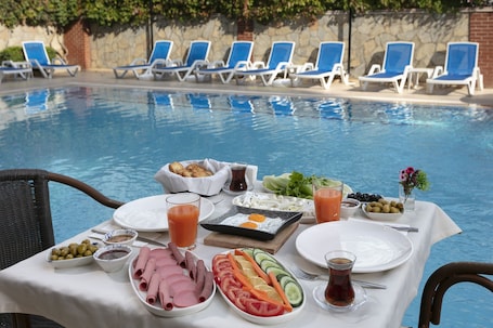 Desayuno continental incluido todos los días