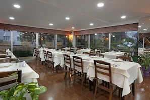 Restaurant - Dinc Hotel (Antalya)