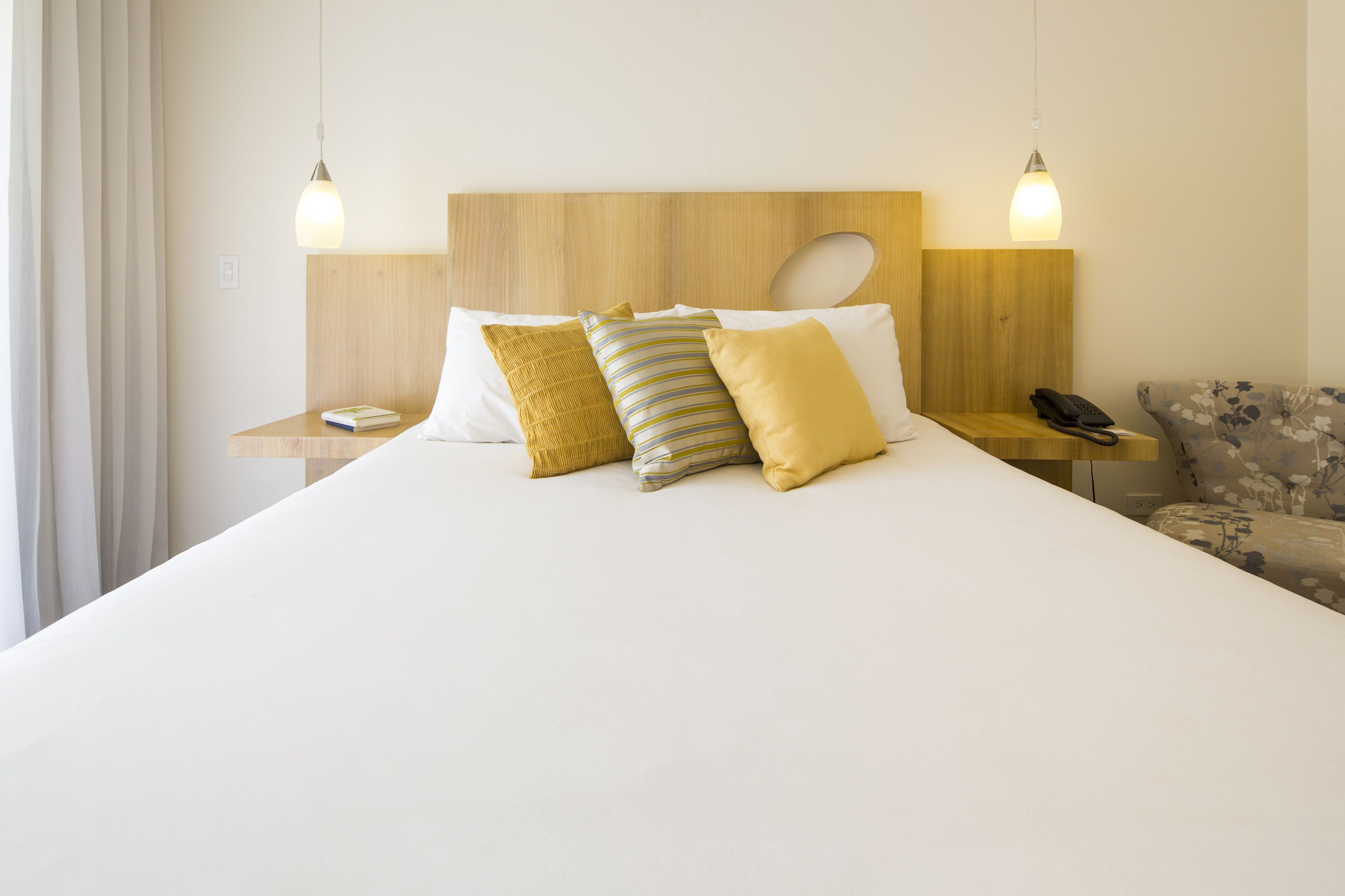 2 bedrooms, premium bedding, in-room safe, desk