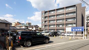 Self-parking (surcharge) 1000 per night