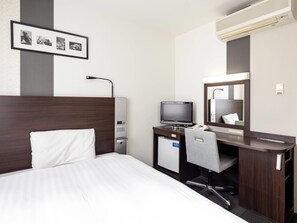 مكتب وتجهيزات عازلة للصوت ومكواة/لوح كي وواي فاي مجانًا