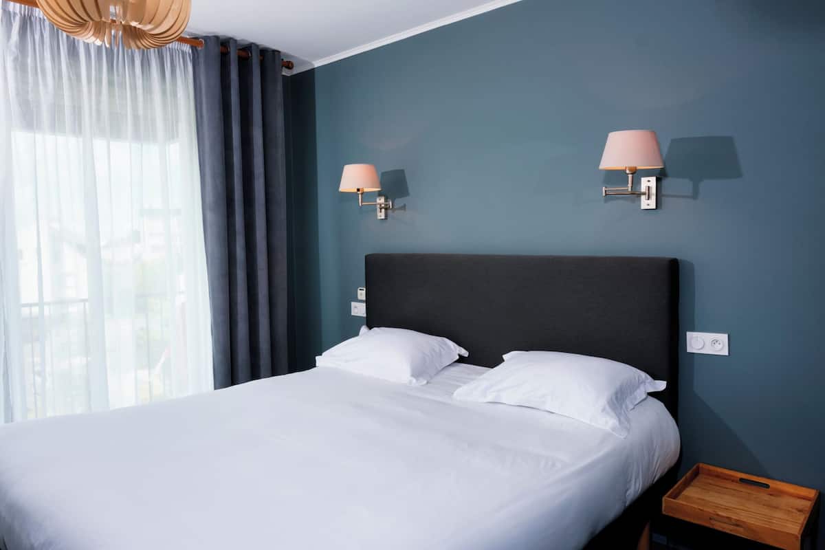 1 bedroom, premium bedding, desk, iron/ironing board