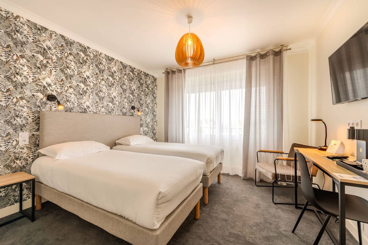 Chambre Supérieure avec lits jumeaux | 1 chambre, literie de qualité supérieure, bureau