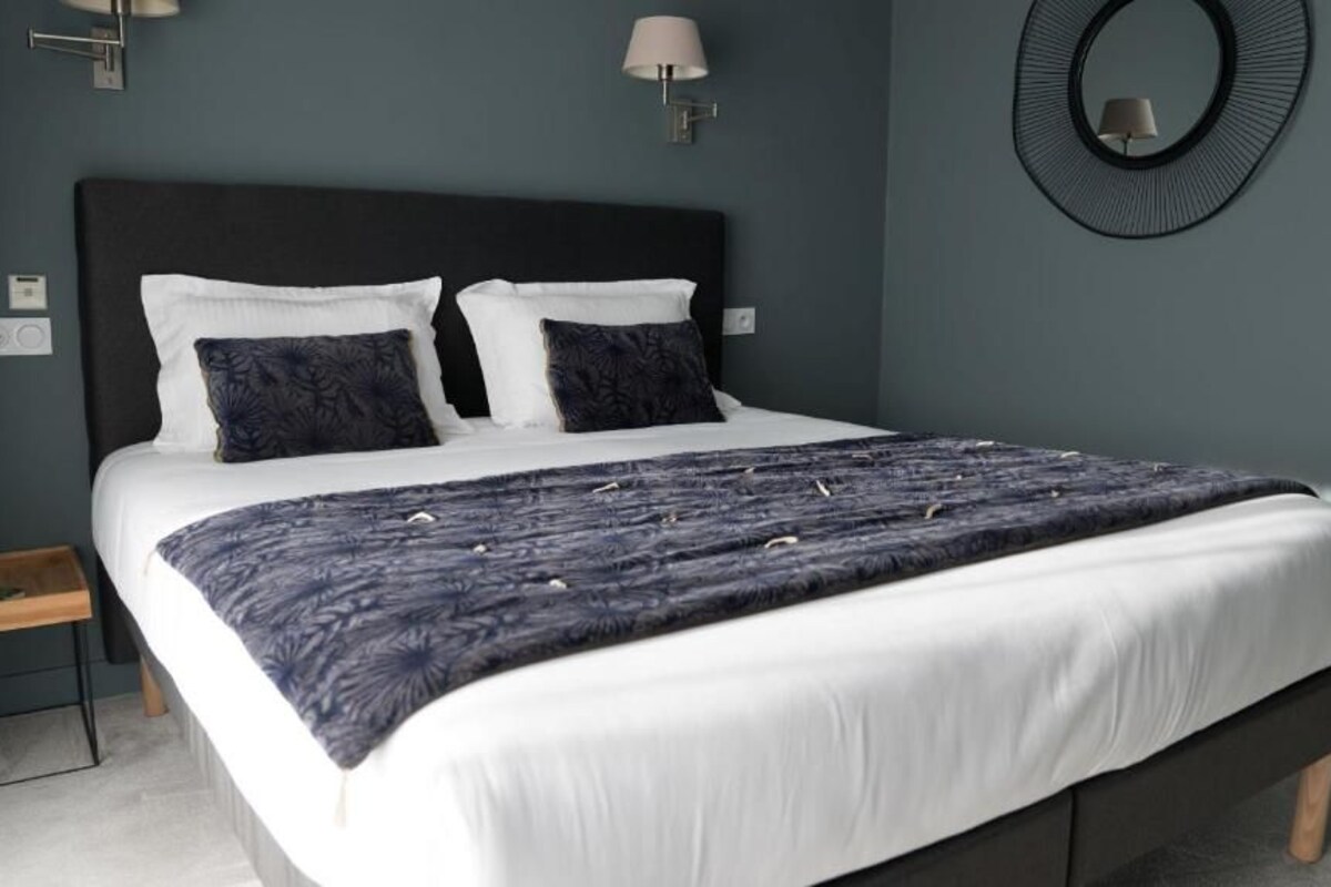 Double Deluxe Room