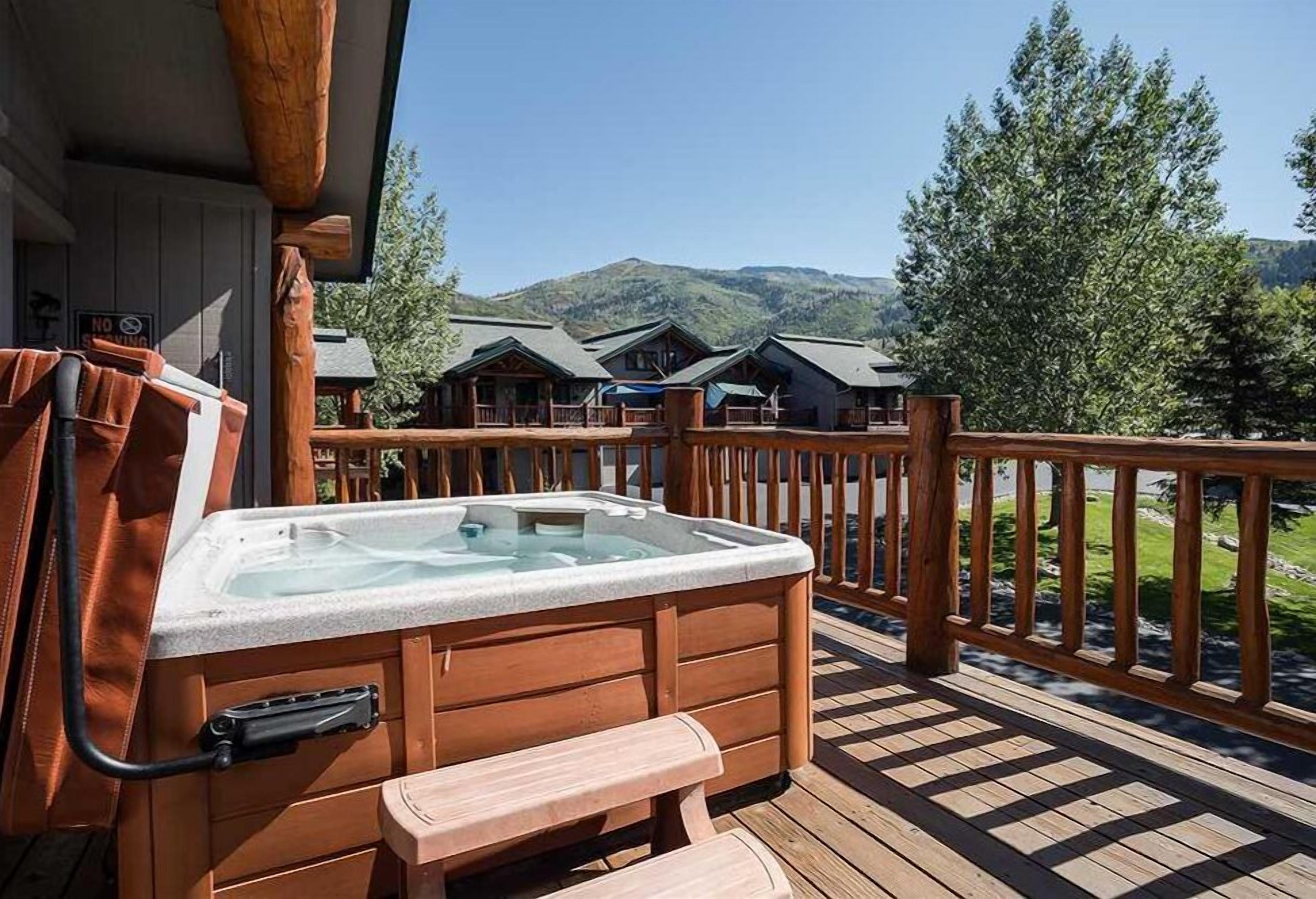 Townhome, Multiple Beds (Saddle Creek SC710) | Outdoor spa tub