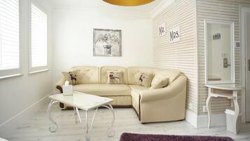 Apartment | Egyptian cotton sheets, Select Comfort beds, desk, laptop workspace