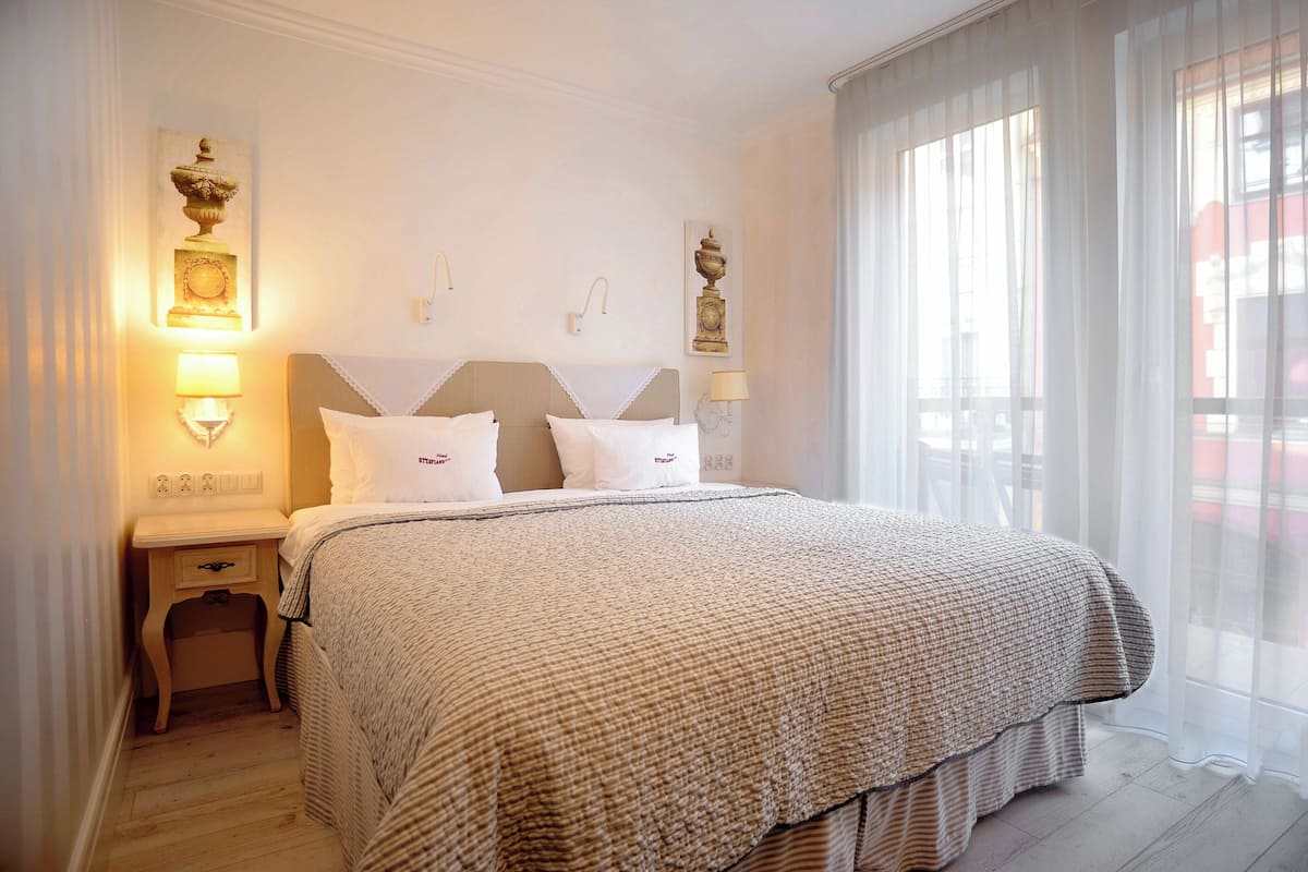 Habitación Deluxe doble | 1 dormitorio, sábanas de algodón egipcio, colchones Select Comfort