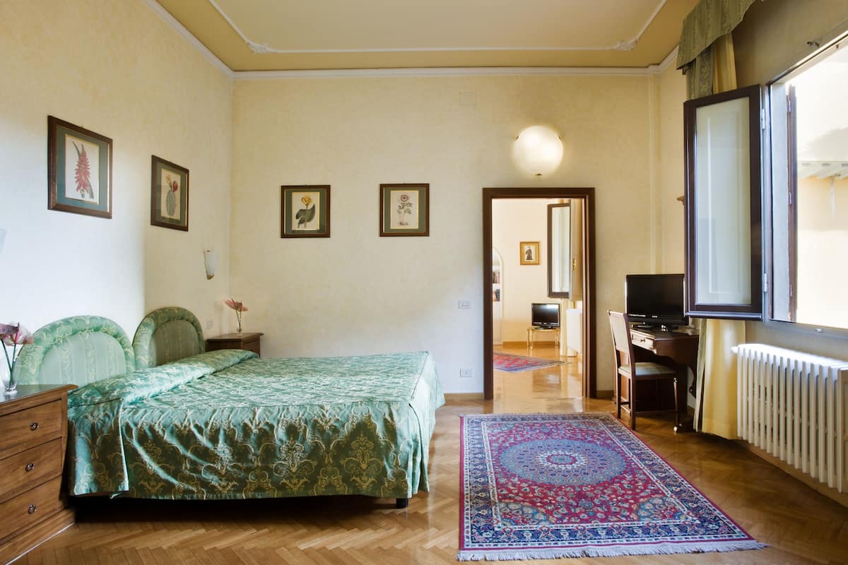 Suite, River View (Baccio)