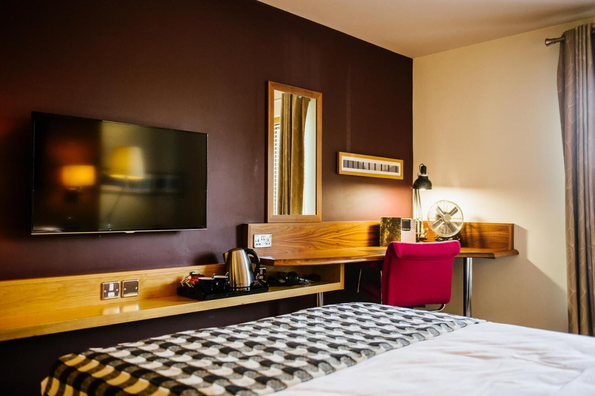 desk, iron/ironing board, free wifi, bed sheets