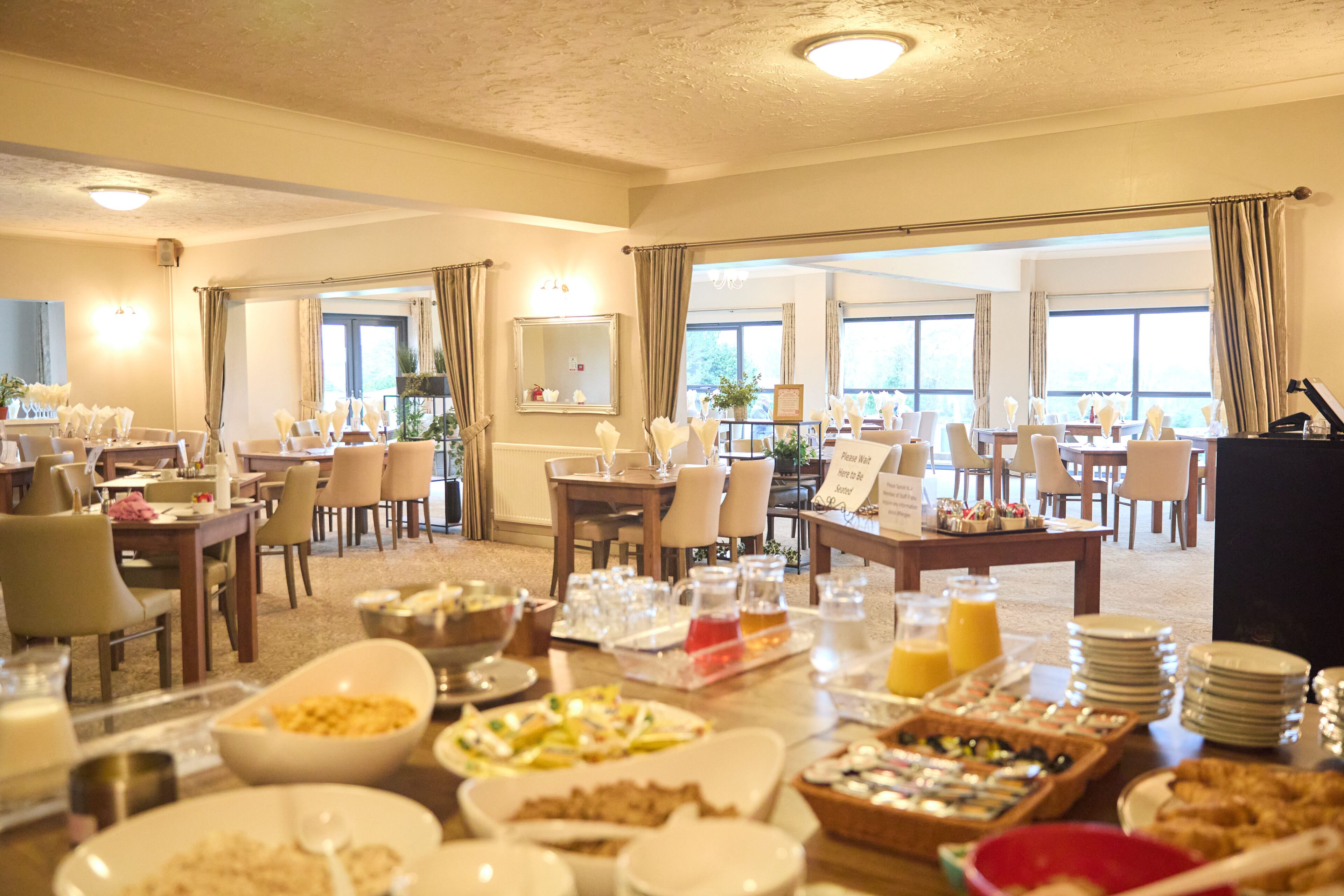 Daily full breakfast (GBP 12.50 per person)