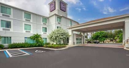 Sleep Inn & Suites Port Charlotte - Punta Gorda