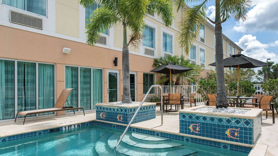 Sleep Inn & Suites Port Charlotte - Punta Gorda