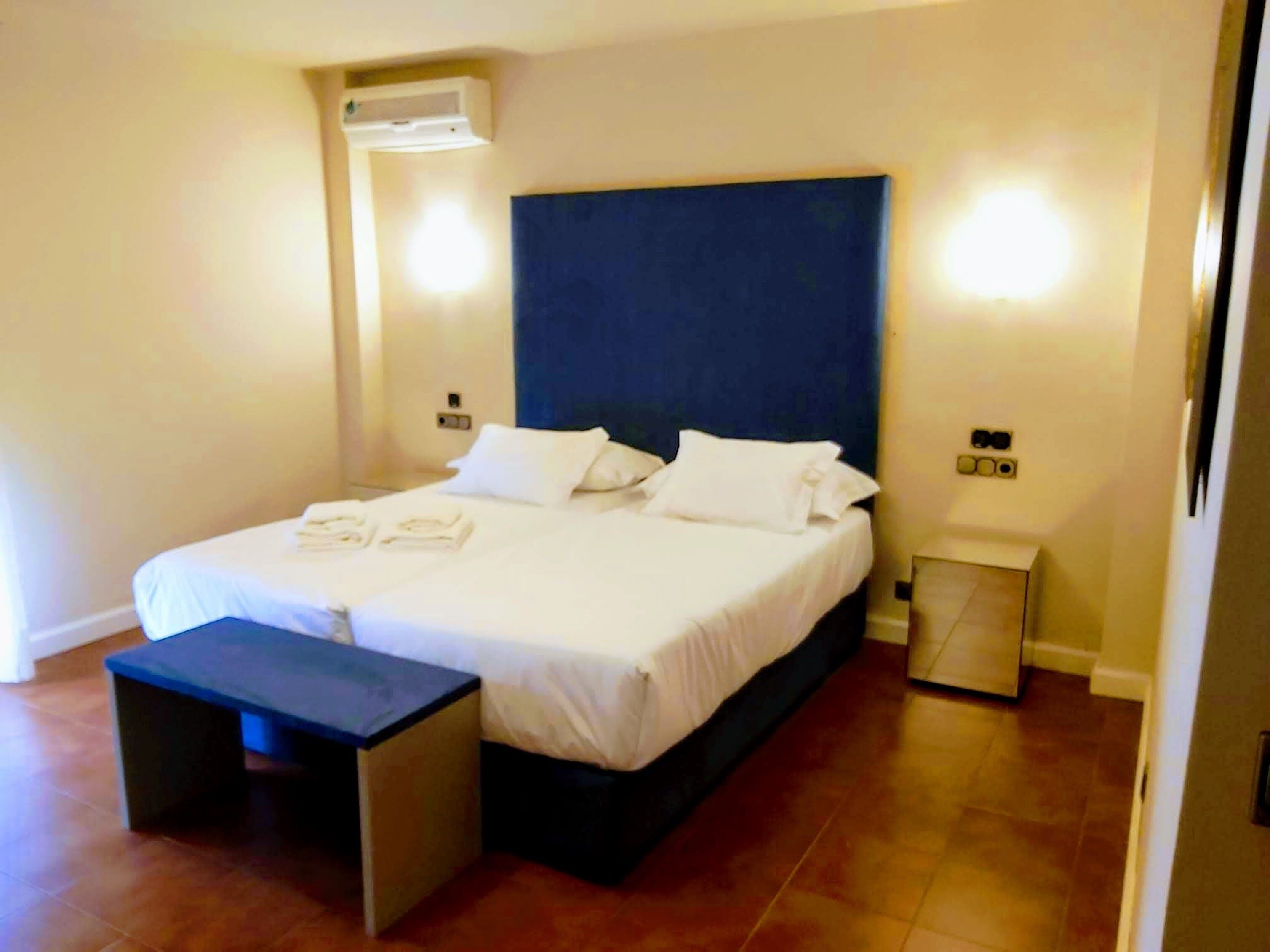 deluxe twin room | premium bedding, soundproofing, free cots/infant beds, rollaway beds