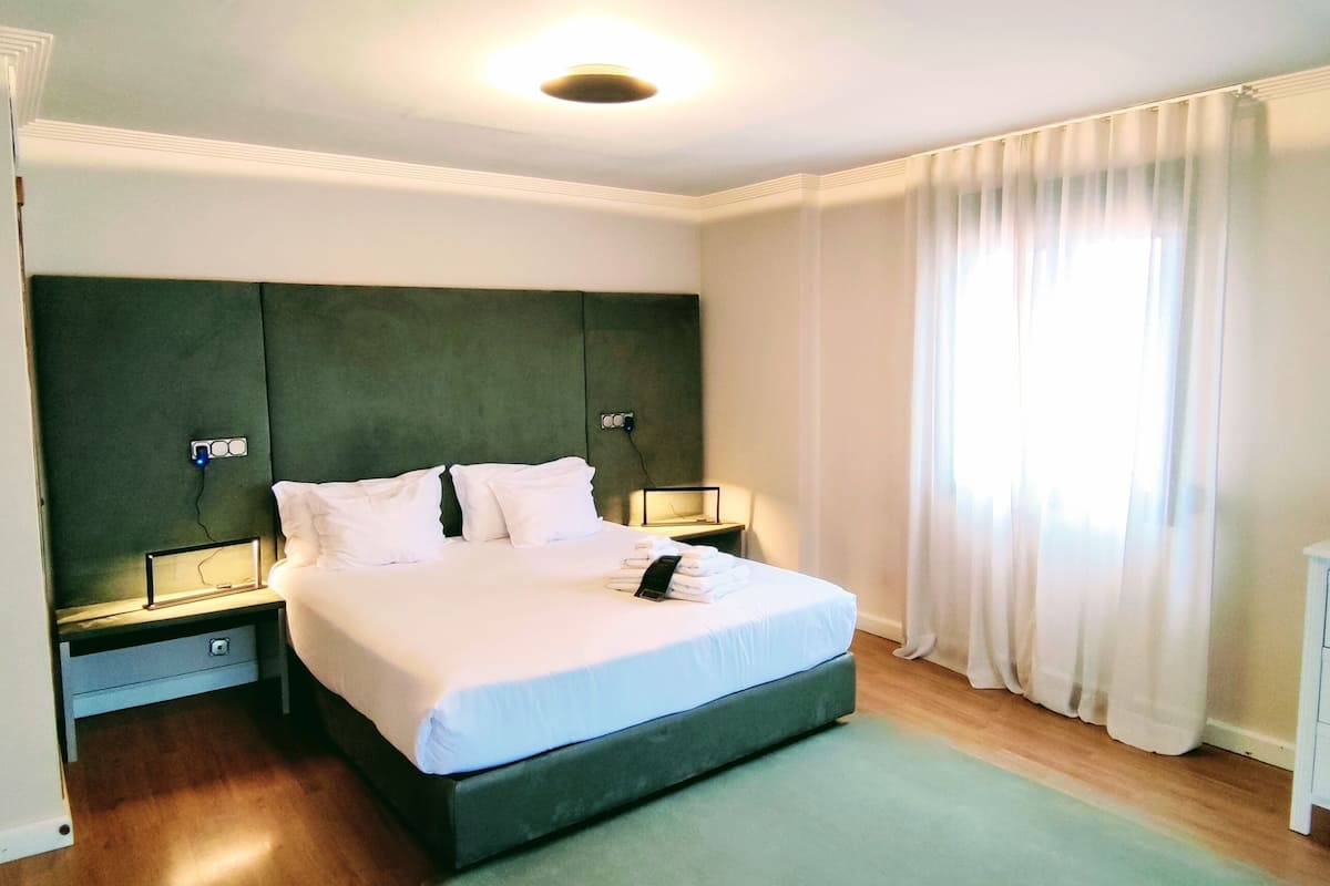 deluxe double room | premium bedding, soundproofing, free cots/infant beds, rollaway beds